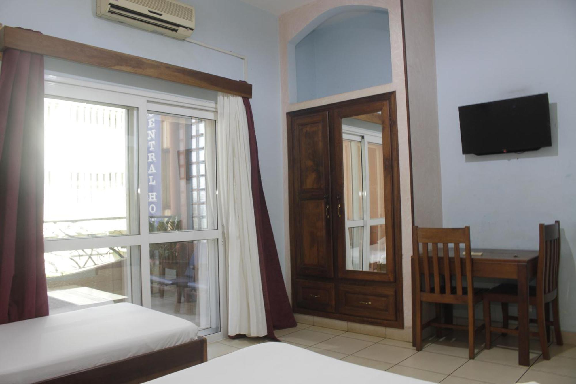 Central Hotel Antsiranana Exteriér fotografie